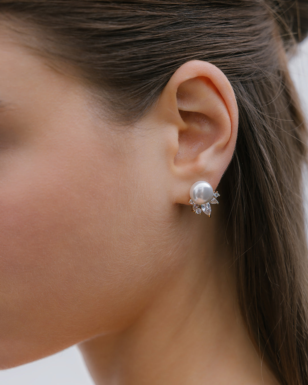 Aretes Perla Hojas Cristales