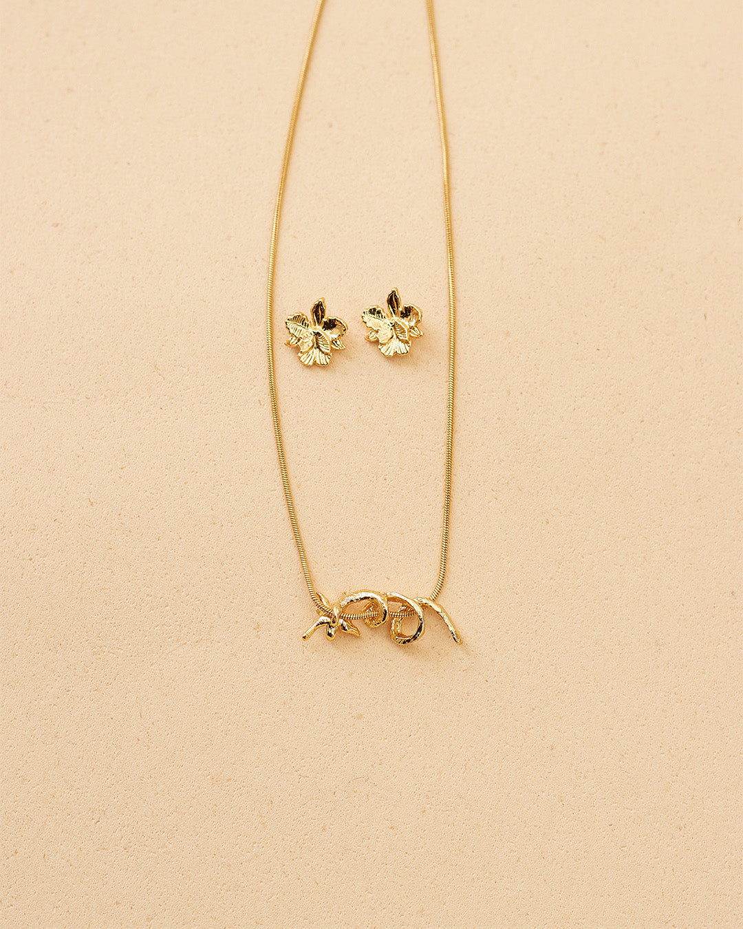 Set de Collar y Aretes Delilah