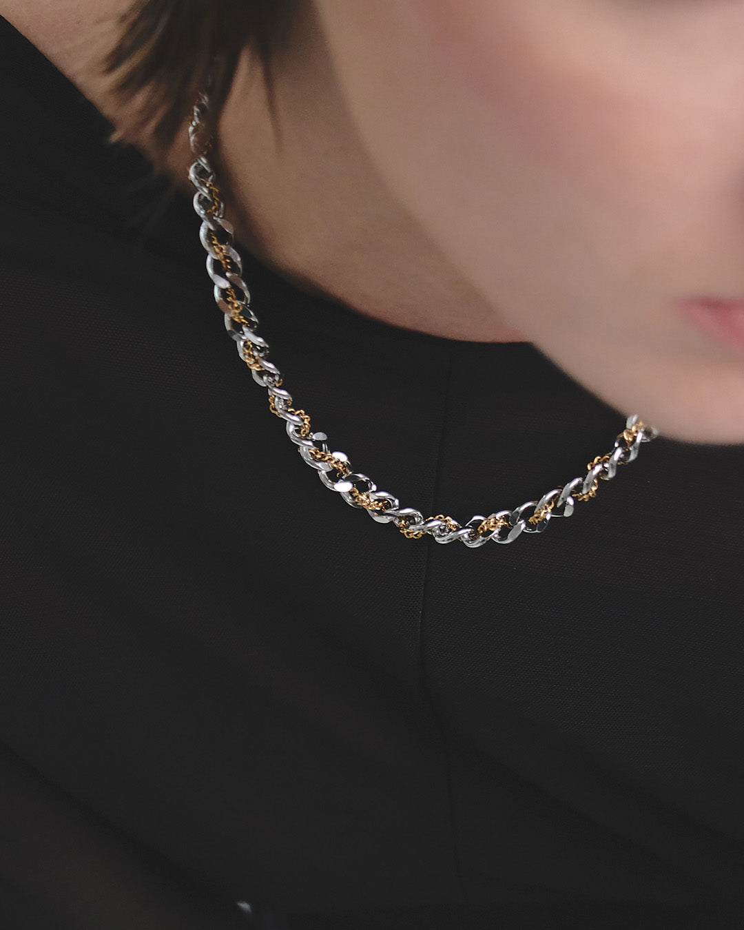 Collar Entrelazado Oro Y Plata - Acero Inoxidable