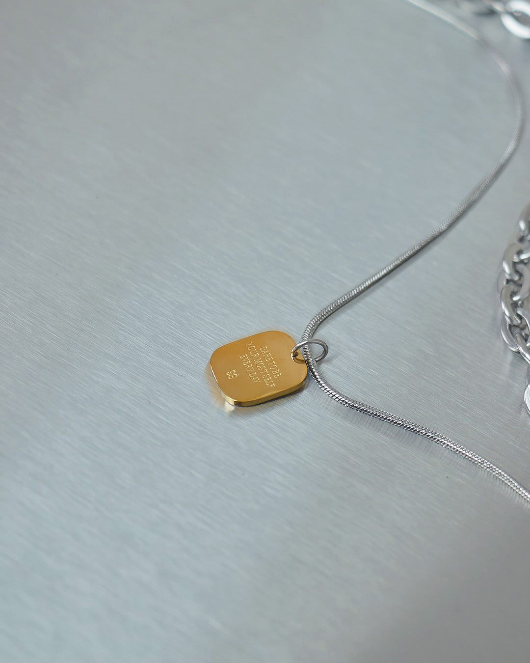 Collar Doble Dije Oro - Acero Inoxidable